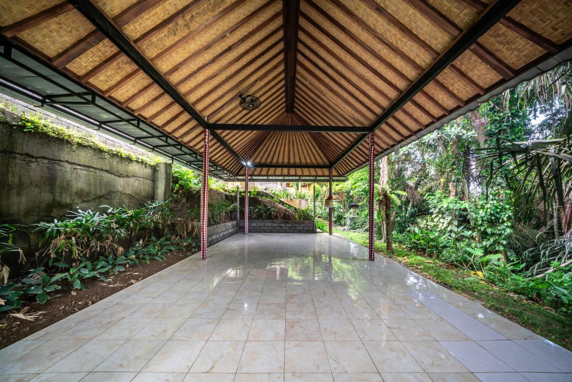 Umah Dangin Guest House Ubud Exterior foto
